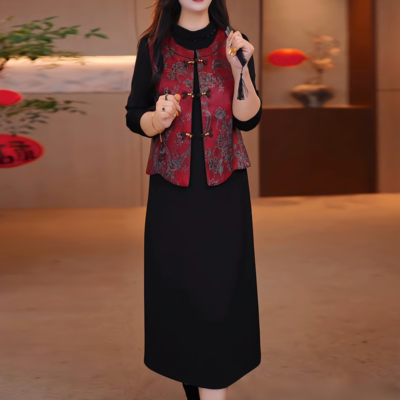 【Two-Piece Set】Red Printed Chinese-Style Vest Dress Set for Women, New Autumn Style, Elegant and Stylish Outfit for Mothers 【Two-Piece Set】Red Printed Chinese-Style Vest Dress Set for Women, New Autumn Style, Elegant and Stylish Outfit for Mothers