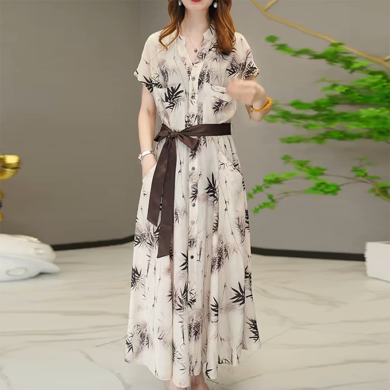 Elegant and Sophisticated Plus-Size Dress for Ladies, 2026 Spring New Style, Slimming, Vintage Floral Chinese Style with Ink Wash Painting