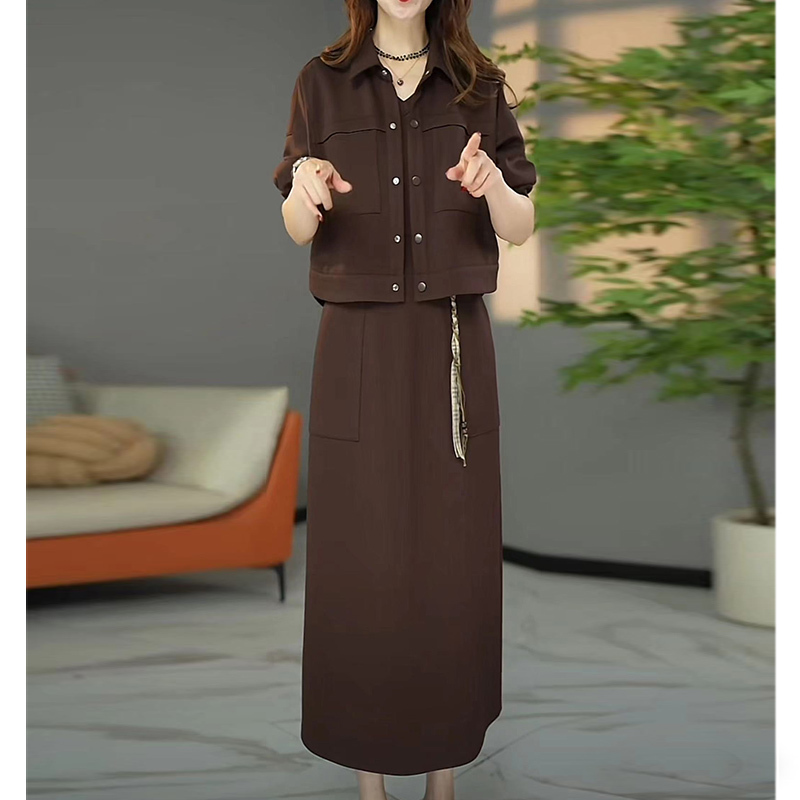 Elegant Autumn Outfit for Moms: Cardigan, Jacket, Dress Two-Piece Set, Light Luxury Fashion Suit for Women, Conceals Flaws and Looks Slimming Elegant Autumn Outfit for Moms: Cardigan, Jacket, Dress Two-Piece Set, Light Luxury Fashion Suit for Women, Conceals Flaws and Looks Slimming