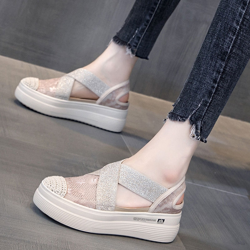 Small white sandals women's 2022 new summer hollowed-out women's shoes 100 hitch pastry thick bottom heightening legue-bean fisherman shoes