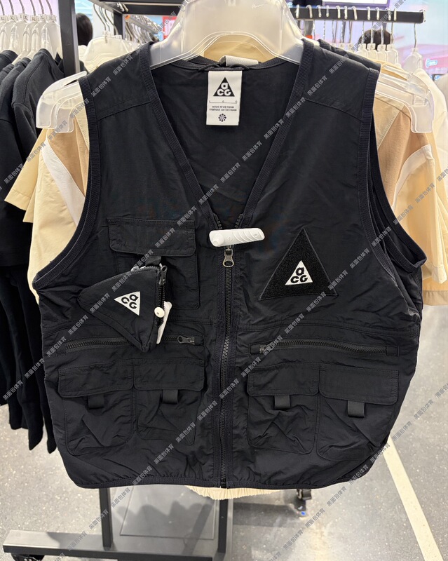 Nike Acg Kidsren's Outdoor Sports and Leisure Versatile Functional Vest for Boys and Girls Hj0676-011 Nike Acg Kidsren's Outdoor Sports and Leisure Versatile Functional Vest for Boys and Girls Hj0676-011
