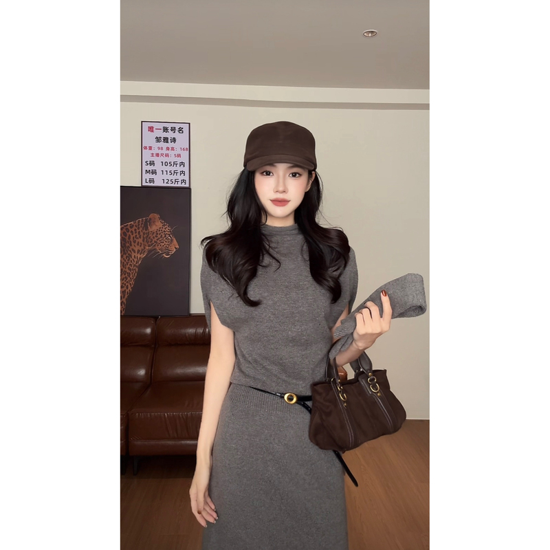 Zouyashifa Western-Style Age-Reducing Cape Sleeves, Waist-Cinching, Slim-Fitting, Elegant Knitted Dress Ysa26837 Zouyashifa Western-Style Age-Reducing Cape Sleeves, Waist-Cinching, Slim-Fitting, Elegant Knitted Dress Ysa26837