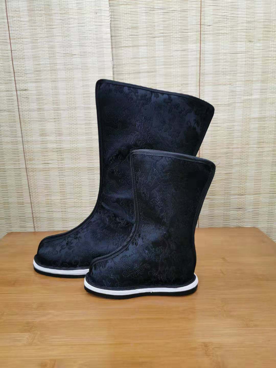 Ancient dragon streak increased hand-made thousand-layer soap boots cos Han clothing drama men and women Chinese wedding shoes officer track