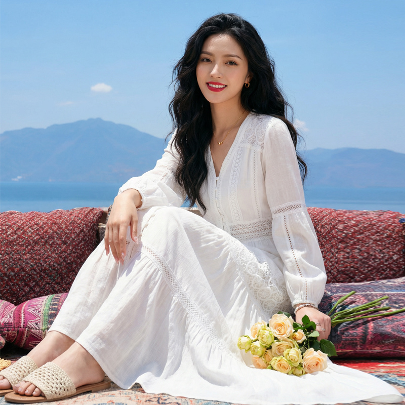 White Lace Dress for Women, Summer V-Neck Long-Sleeved Vacation Style, Elegant and Slimming, Beach Bohemian Long Dress