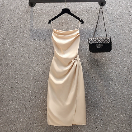 Летнее красное сексуальное платье-комбинация, приталенное платье