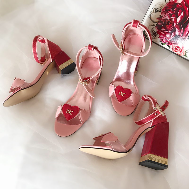 D Brand Peach Heart Patent Leather Diamond Buckle High Heels Genuine Leather Pink Strap High Heel Sandals Square Heel Large Size 43