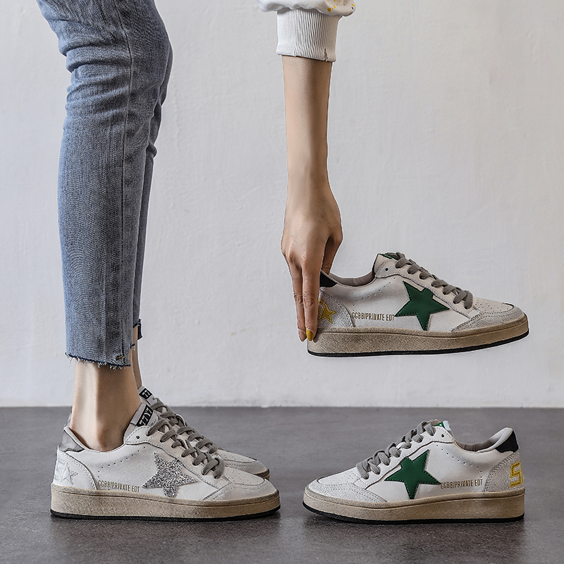 The wind already has the taste of autumn and winter ~ A D Hepburn new retro dirty dirty little white XIE genuine leather