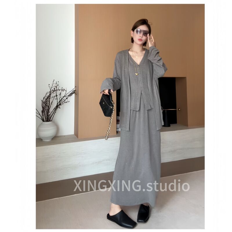 X.X. Autumn New Fashion Elegant Commuter Style Lazy Chic Top Set Slimming Skirt Three-Piece Set 31095