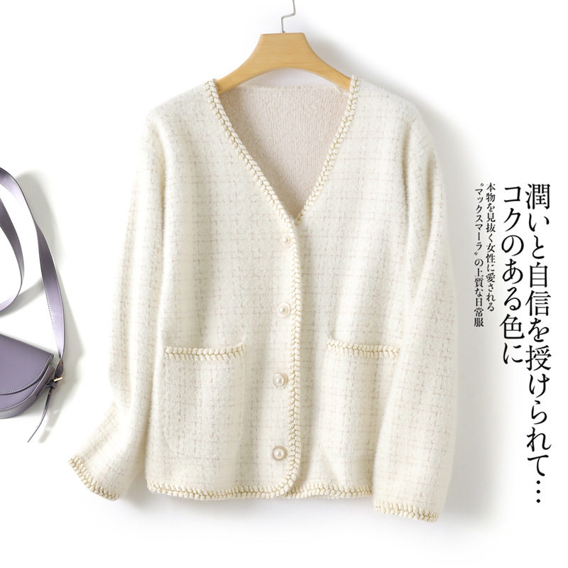 Foreign Trade Big Brands Women's Clothing Special Cabinet Outlet Tail Single Cut Mark Withdrawal Cabinet Mall Bull Goods Gold Silk Small Savor Knitwear Knitwear