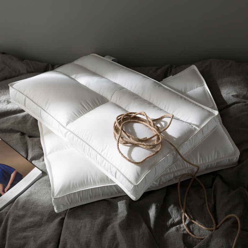 Single three-dimensional low pillow thin pillow soft cervical vertebra soft washable children short pillow Star hotel pillow single