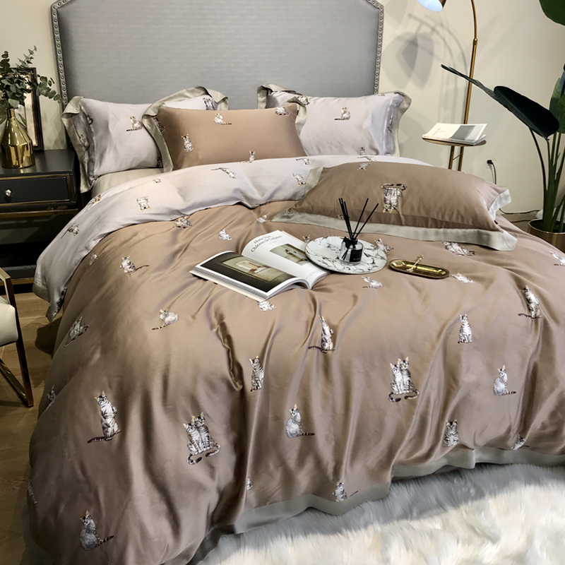 60 days silk four pieces of ice silk sliding summer nude sleeping double face with a card ventilation cute kitty quilt cover bedding