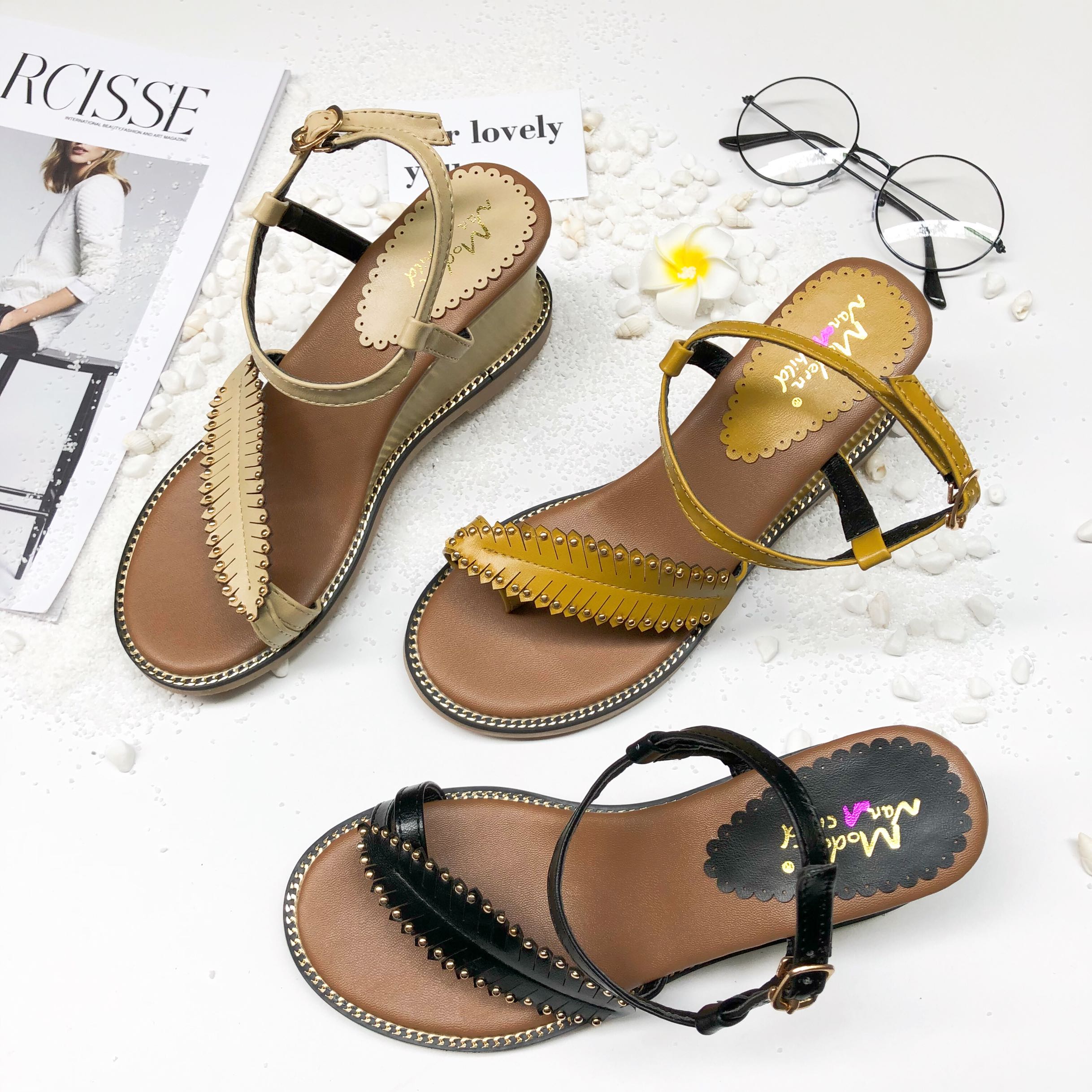 2020 Giày dép mùa hè của phụ nữ thời trang mới Lotus Fringe Set Toe Slope gót Sandals Với một từ khóa dép Daine-strappy