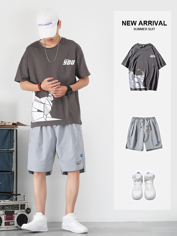 Short-sleeved t-shirt suit 2020 new summer casual loose top ins Hong Kong style half-sleeve fashion brand clothes men