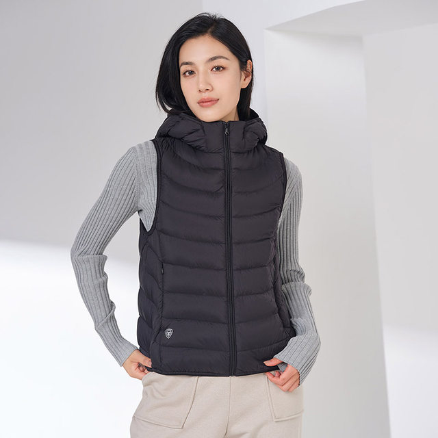 Tambor's new down vest women's fashionable hooded thin short style versatile warm autumn and winter waistcoat TB330010