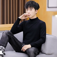 Черный, высокий воротник