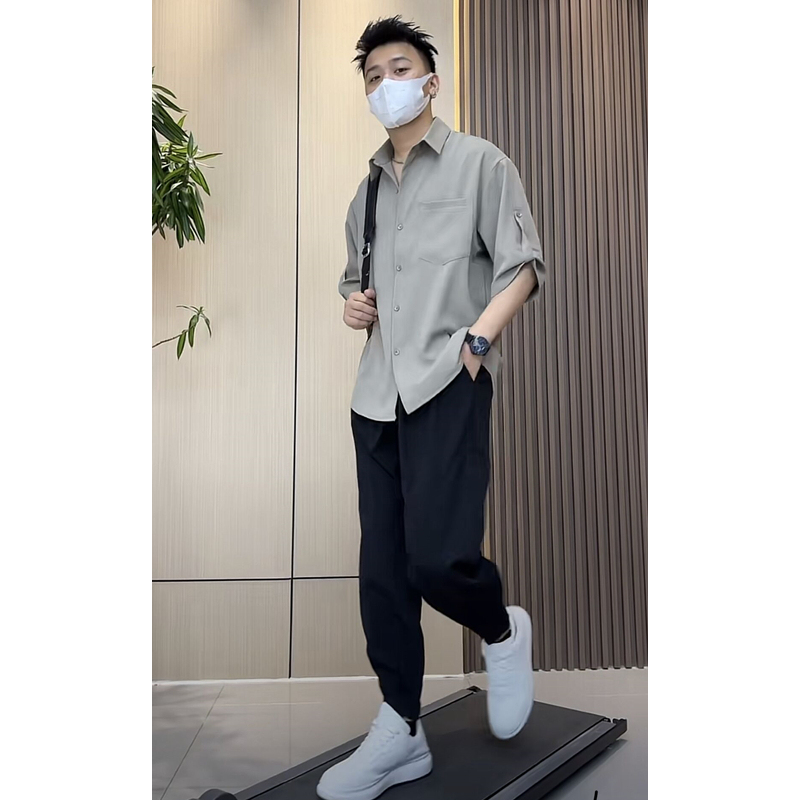 Summer Fashion Suit New Handsome Men's High-End Shirt Ice Silk Short-Sleeved Shirt Boys Casual Simple Matchinging