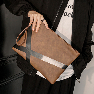 Hong Kong IT Catherine Retro Frosted Leather Hand Grab Bag Han Edition Men's Bag Large Capacity Hand Grab Bag Letter Enveloping Tide