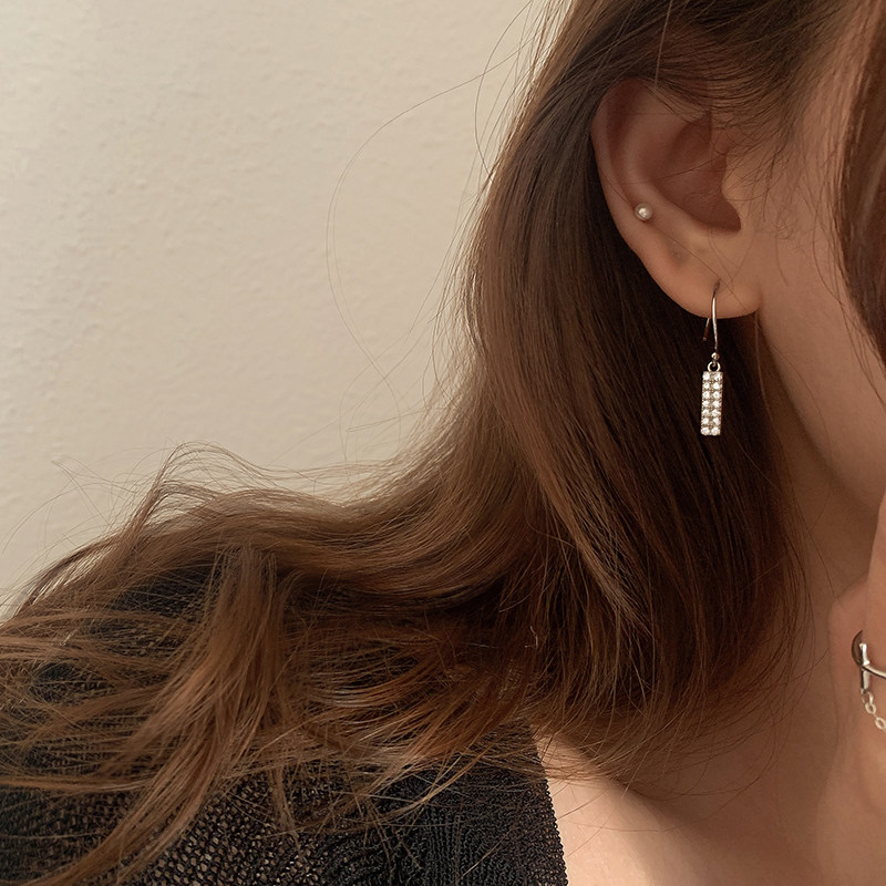 Small Treasure s925 Pure Silver Geometric Zircons Stone Earrings Woman Summer Money 2021 New Tide 2020 Ear Hook Earrings Temperament Design Sense