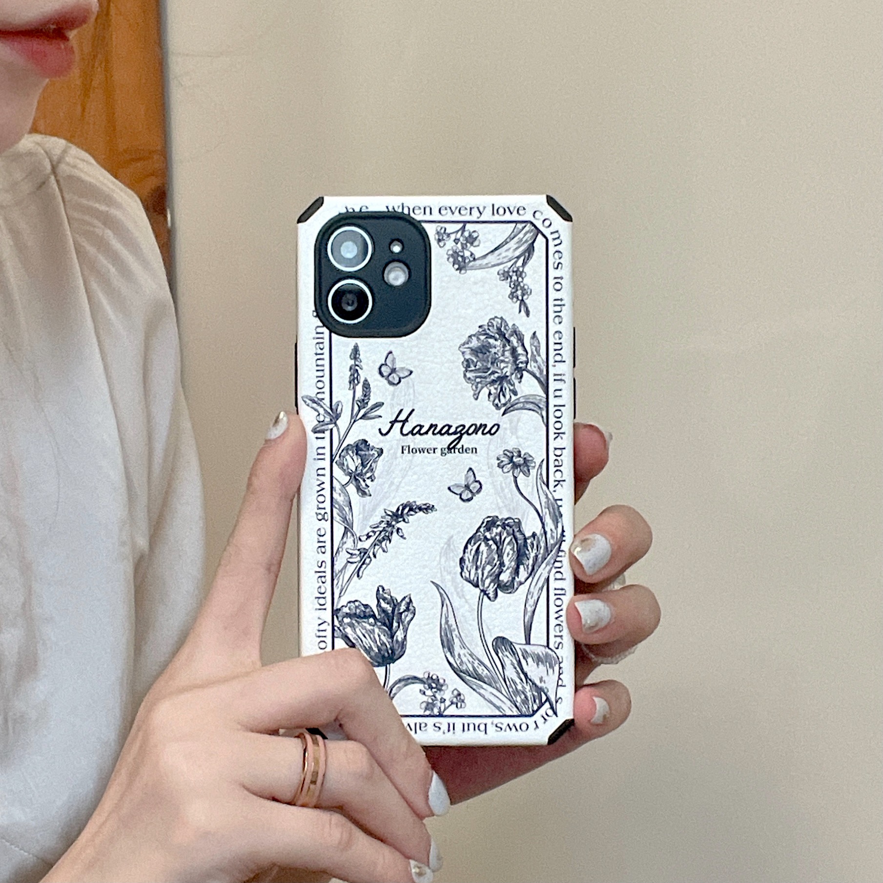 Coque de téléphone Ins Japanese Korean Black and White Flower adaptée à l'iPhone 13 iPhone 12 Promax Soft 78 Plus/11_voghion.com