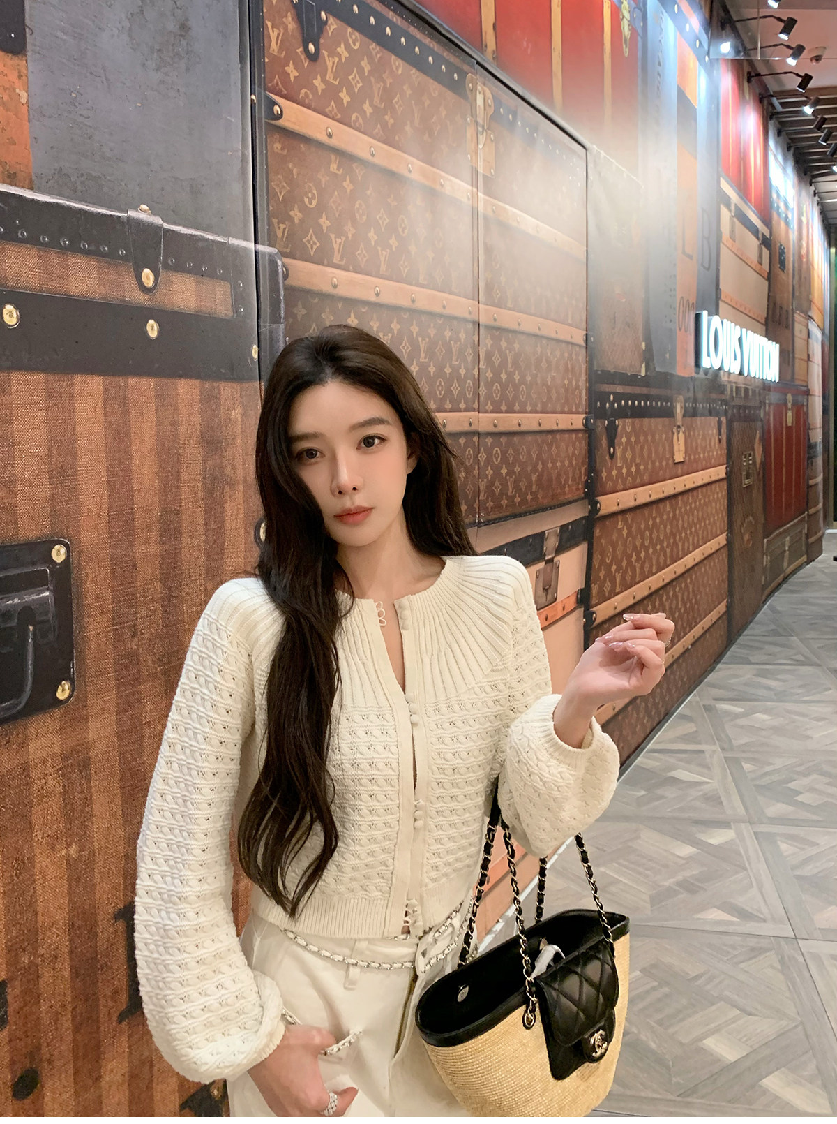 시 웨이 리앙 봄날 전복 프랑스식 낭만주의 루즈핏 느긋한 라운드 넥 벌룬 소매 홀로우 아웃 오픈 가디건 상세 이미지 67