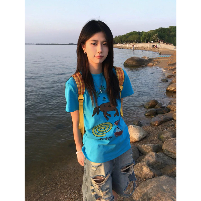 Chinese Trendy Brand Retro Blue Cartoon Print Short-Sleeved T-Shirt for Women, Summer Slim-Fit Design, Preppy Style Top