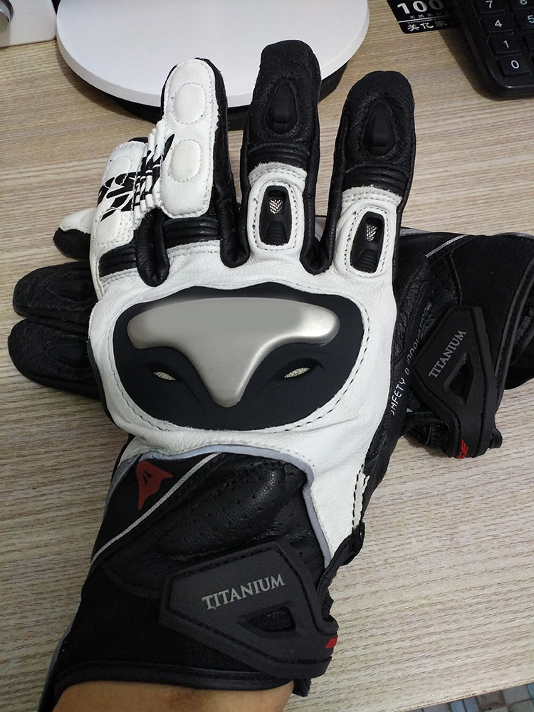 Lack of code clear bin pure full leather Ferro Locomotive Gloves Titanium Alloy Carbon Fiber Protective Spring Summer style Breathable Protective Male