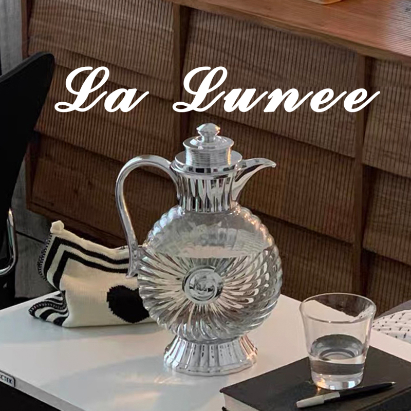 La Lunee Conch-Shaped Gold and Silver Household Summer Flower Tea Cold Water Pitcher French Thai Restaurant