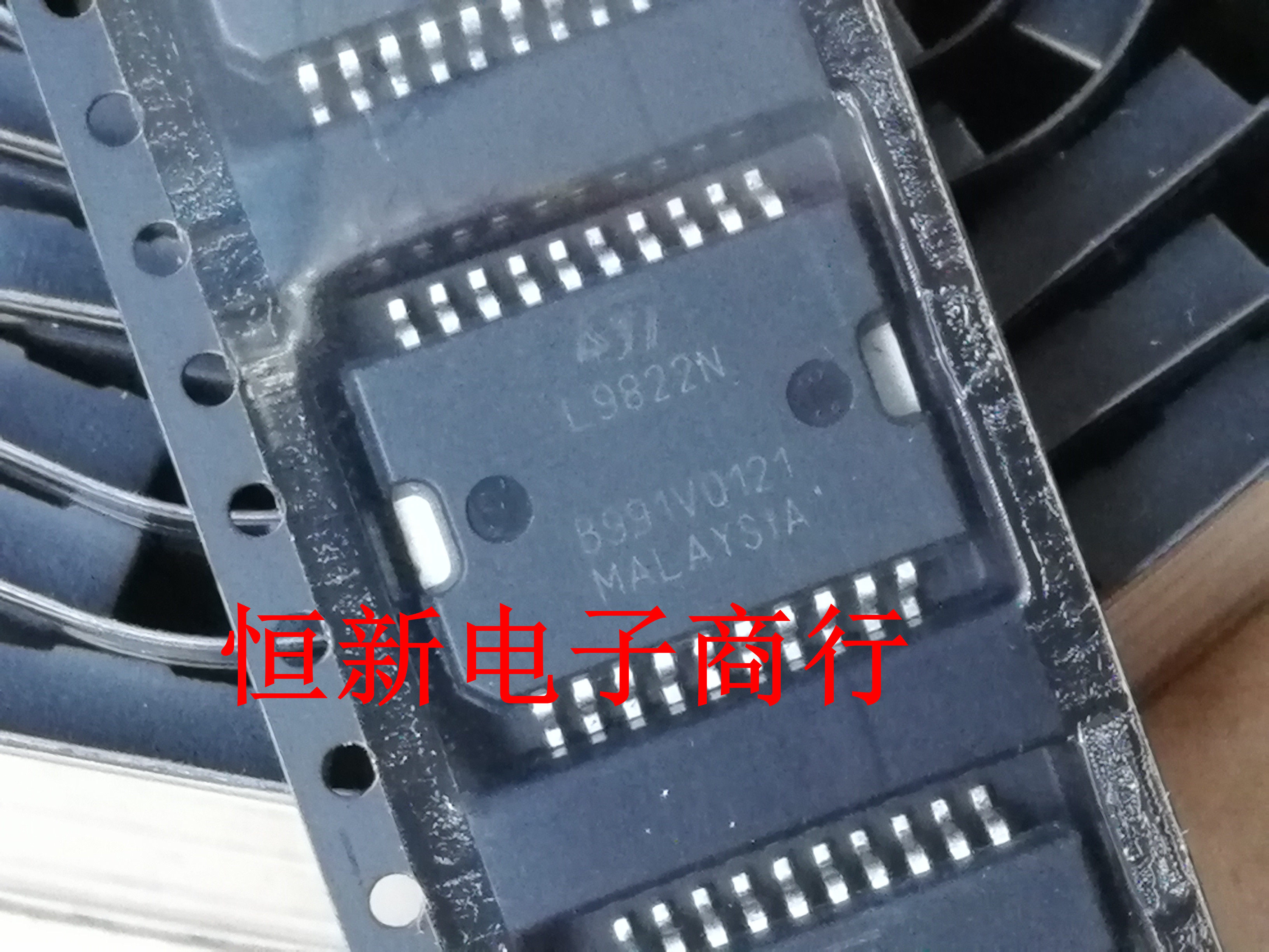 L9822N car engine gearbox computer board drive chip shift lock imported original can be straight shot