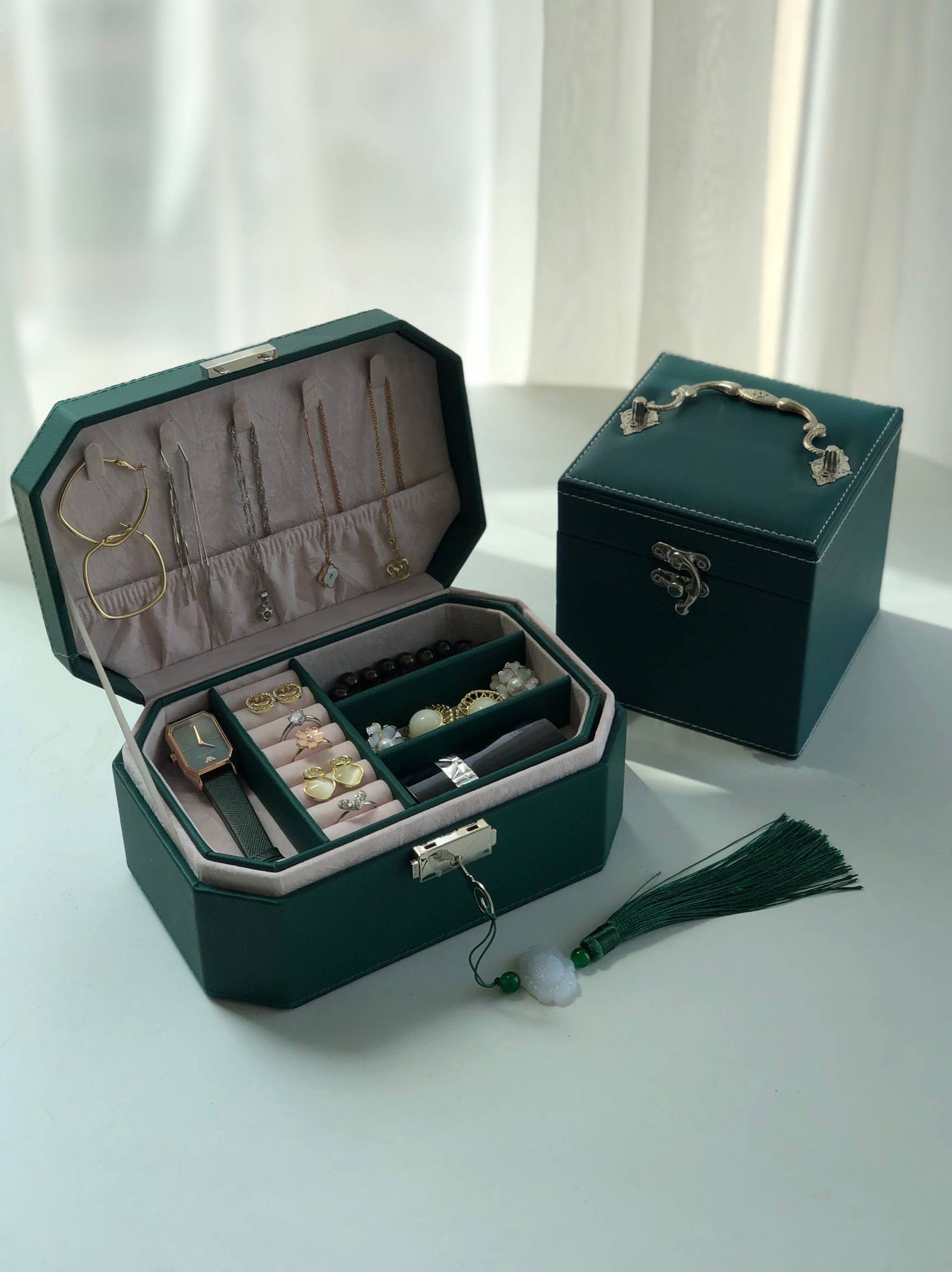 Korean version dark green jewelry box pu leather jewelry storage box Three-layer princess portable jewelry box New Year gift