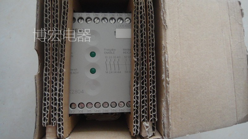 New safety relay 3TK2804-0BB4 3TK2804-OBB4 DC24V original package