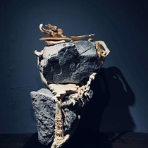 Wood Yu Root Carving Factory Cliff Bergine Holding Stone Unspliced High Mountain Flowing Water To Find The Soundbite clock Sub-period figure swaying pieces