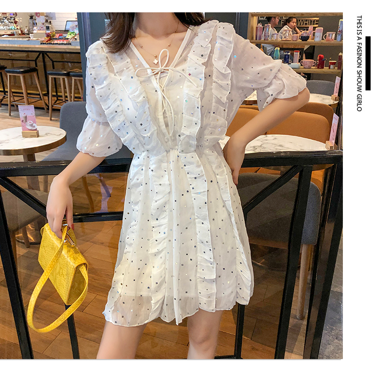 VK旗艦店 韓國風名媛V領亮片木耳邊時尚氣質短袖洋裝