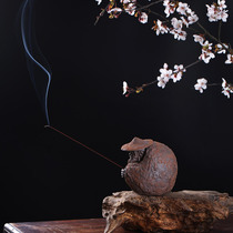 Handmade ceramic creative tea pet ornaments can raise incense and Zen monk boutique tea play purple sand tea ceremony tea set accessories