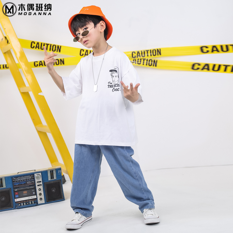 Chàng trai hip-hop trang phục hip-hop cho mùa hè cho trẻ em học sinh tiểu học 61 trang phục biểu diễn chàng trai hiển thị phù hợp với chương trình quần áo hip-hop.