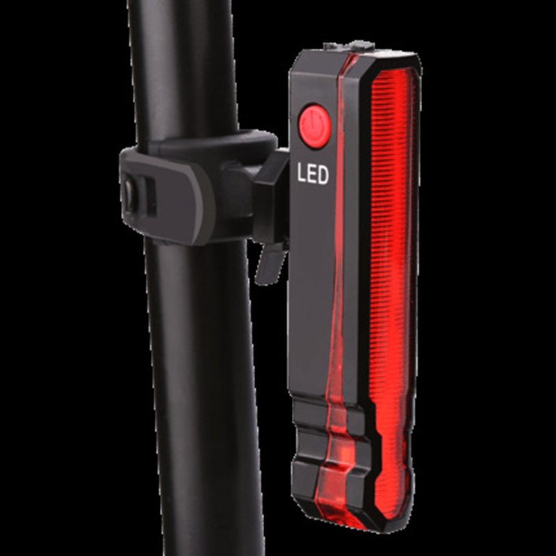 夜间骑行的安全之光：多功能自行车灯照亮黑暗旅途