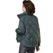 Down jacket womens short style for small people 2022 winter new loose temperament white duck down jacket popular trend for outer wear