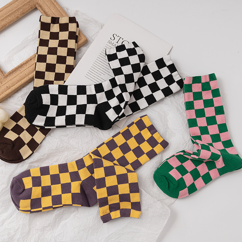 College Style Checkerboard Jk Long Socks Women's Mid-Calf Socks Versatile Skateboard Socks Black and White Plaid Sports Socks Spring & Fall Retro College Style Checkerboard Jk Long Socks Women's Mid-Calf Socks Versatile Skateboard Socks Black and White Plaid Sports Socks Spring & Fall Retro