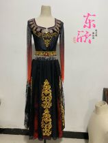 Uyghur ethnic group acting out of costumes and dance costumes and costumes custom-made costumes customised to make a reservation and make a reservation