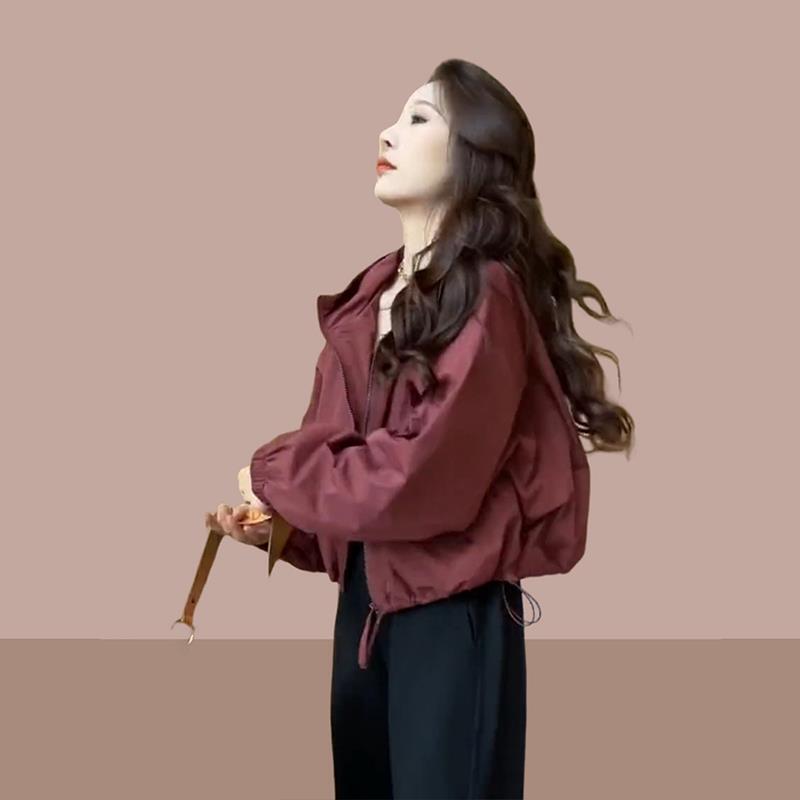 Retro Burgundy Sun Protection Jacket, Women's Summer 2026 New Style Loose Slimming Short Jacket for Small People Retro Burgundy Sun Protection Jacket, Women's Summer 2026 New Style Loose Slimming Short Jacket for Small People