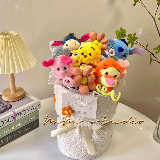 Creative birthday gift for girlfriend, boyfriend, best friend, graduation bear, cute doll, cartoon bouquet