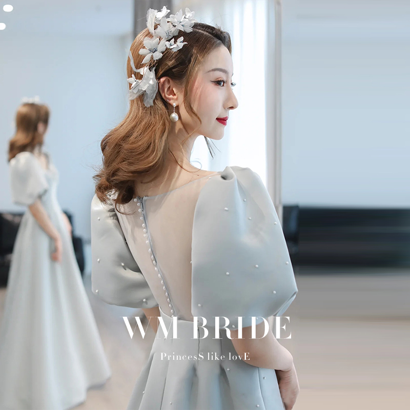 Evening dress dress Girl 2022 new minimalist gas light extravagant and high-end normal to wear a bridesmaid's small gown