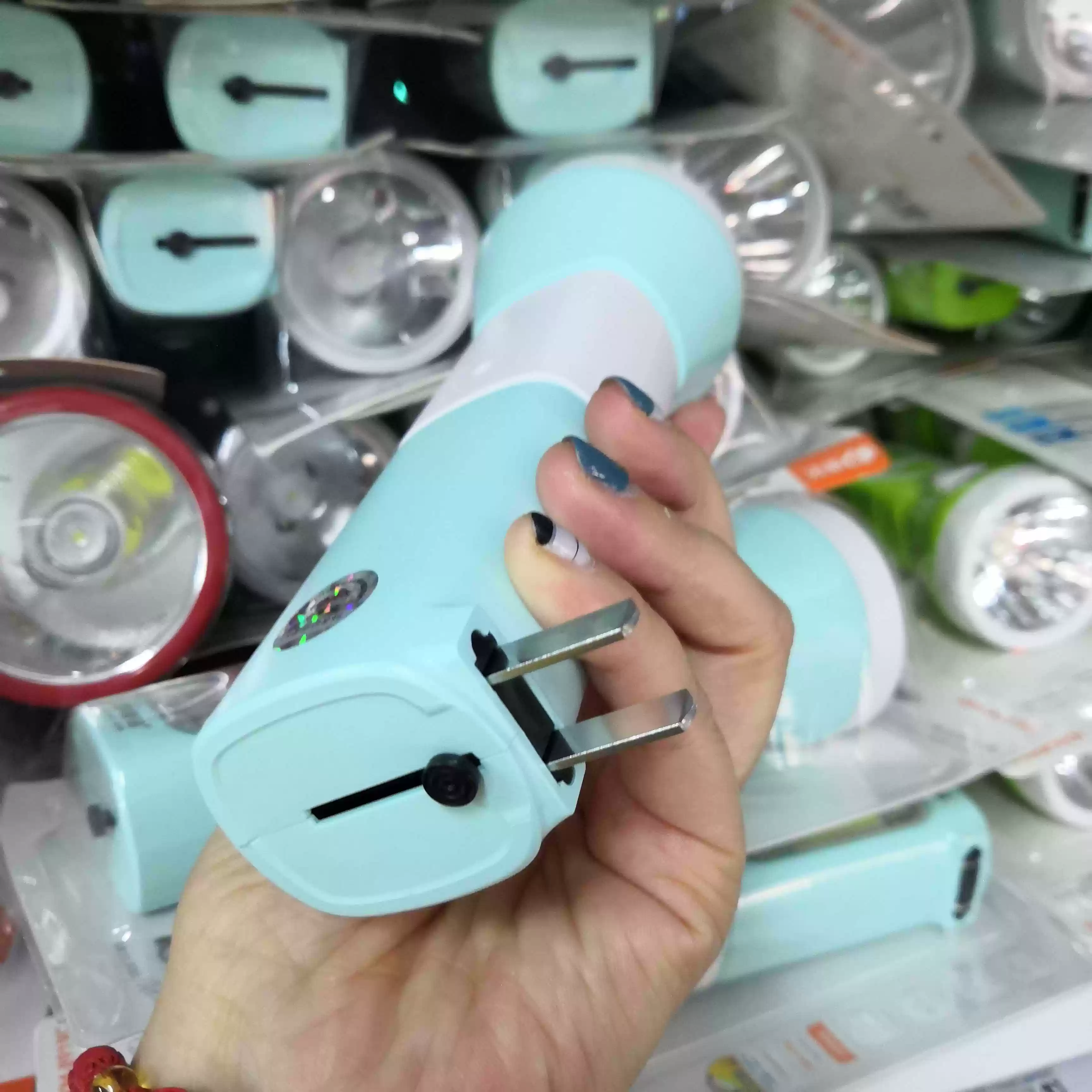 康銘手電筒KM-8919C 8918C 8922C 8927C 8916A 8915A 8925A 8926-淘寶Taobao | 天貓Tmall