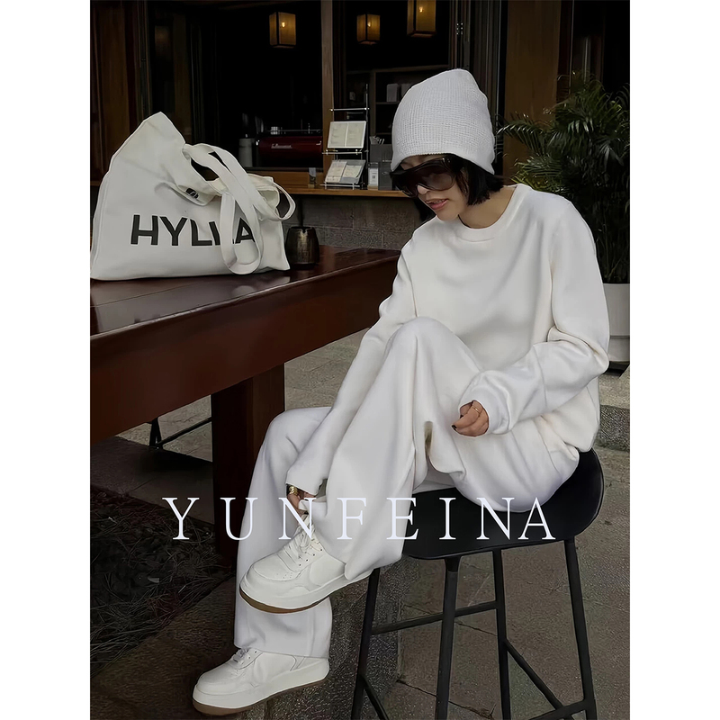 Minimalist Style for Women: a Complete Sports Outfit for Autumn and Winter, Featuring a White Crewneck Sweatshirt and Long Pants Two-Piece Set