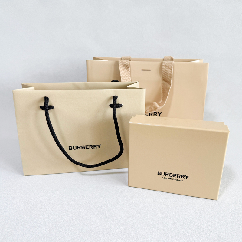 Free Shipping! Authentic Burberry Gift Bag Burberry Perfume Scarf Gift Box Wallet Shopping Bag Free Shipping! Authentic Burberry Gift Bag Burberry Perfume Scarf Gift Box Wallet Shopping Bag