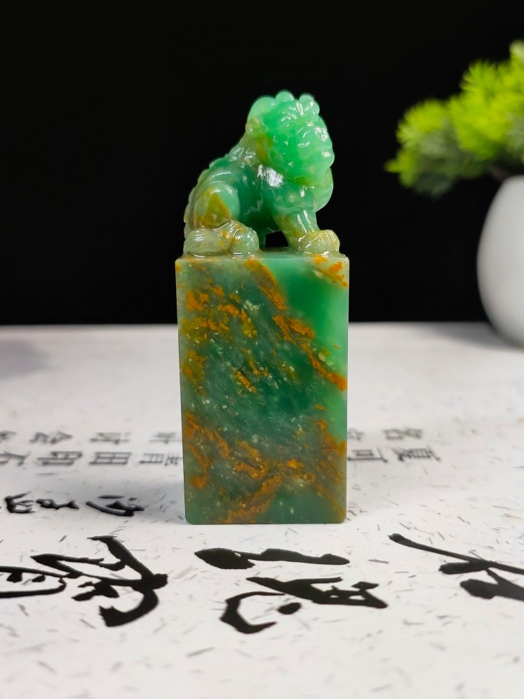 (2) Boutique Qingtian Stone Mountain Cannon Green Natural Sichuan Ya'an Green Couple for Chapter seal engraving Shou Mountain Laos idle hands