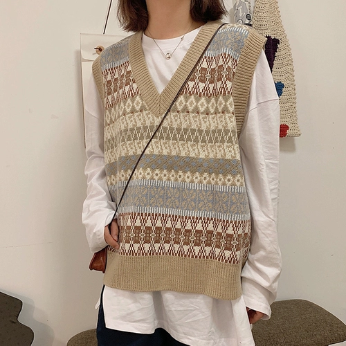 Трикотажный демисезонный жилет без рукавов, свитер для школьников, в корейском стиле, V-образный вырез, популярно в интернете