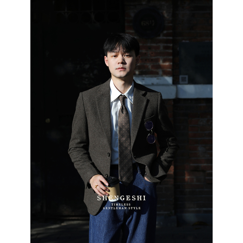 British Retro Slim-Fit Thick Wool Suit, Elegant Gentleman Style, Artistic Autumn and Winter Light Brown Tweed Blazer