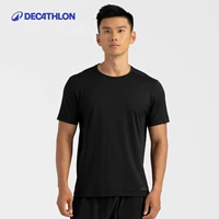 Черная футболка, черные шорты