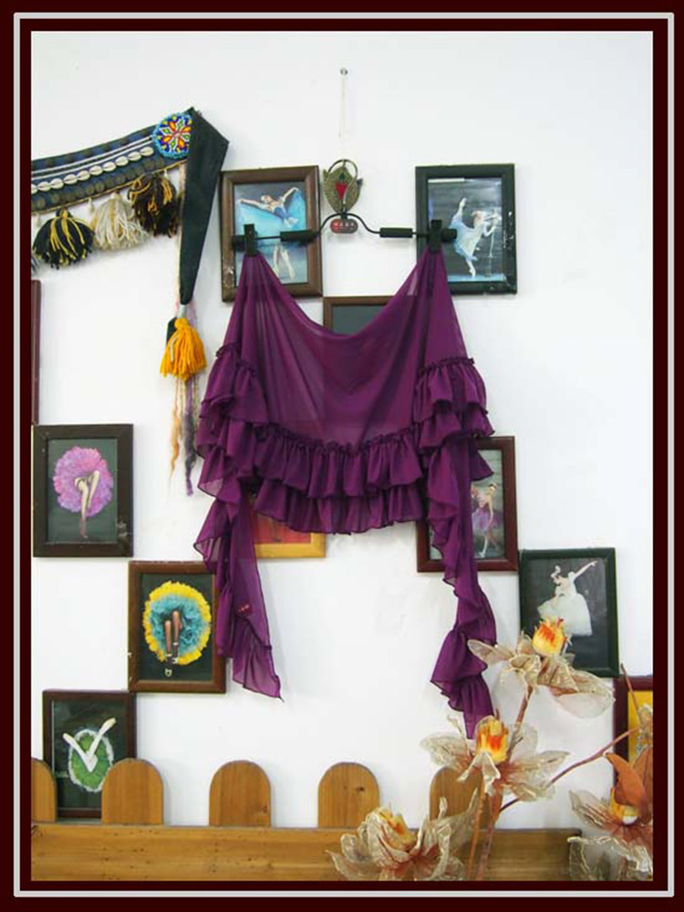 2020 autumn and winter popular belly dance waist scarf waist chain waist skirt Taiwan water sand two-layer ruffled crotch BL188