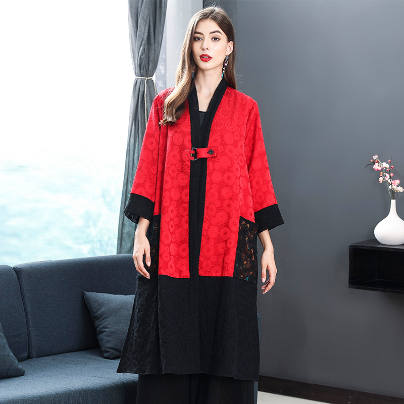 Red trang điểm 2020 mùa xuân khí mới lỏng lẻo đang lớn mẹ retro mô hình dài áo gió quốc gia áo của phụ nữ